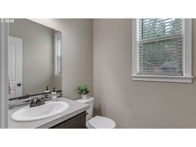 255 Madrona Ct, St Helens, OR 97051
