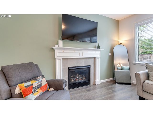 255 Madrona Ct, St Helens, OR 97051