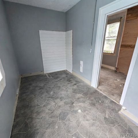 402 Busti Avenue, Buffalo, NY 14201