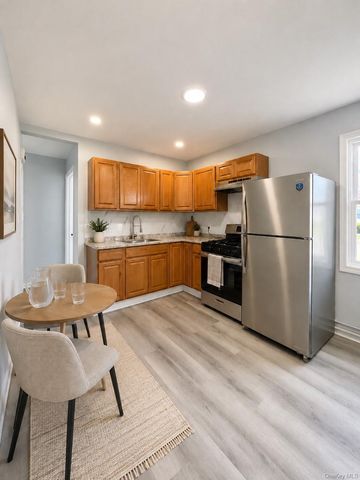 36 Walnut Road, Inwood, NY 11096