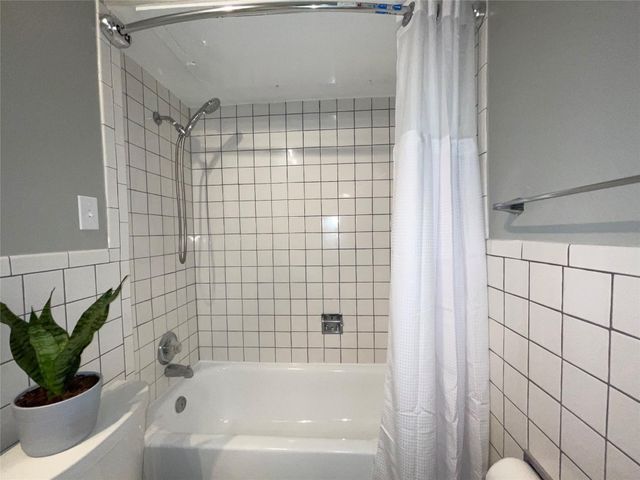 2601 Bellefontaine Street A101, Houston, TX 77025