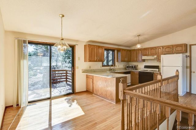 15194 Heywood Ln, Nathrop, CO 81236