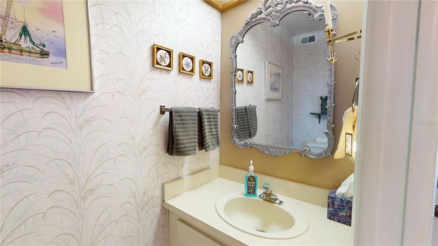 12485 2ND STREET E C103, Treasure Island, FL 33706