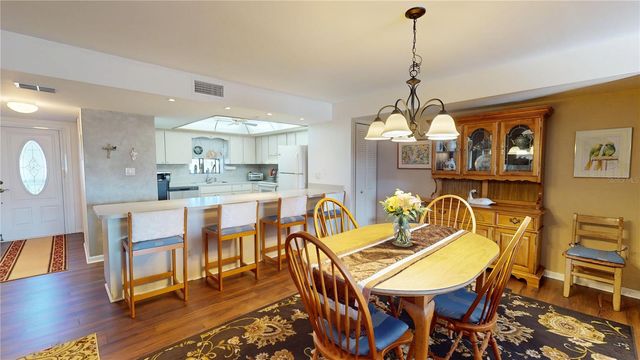 12485 2ND STREET E C103, Treasure Island, FL 33706