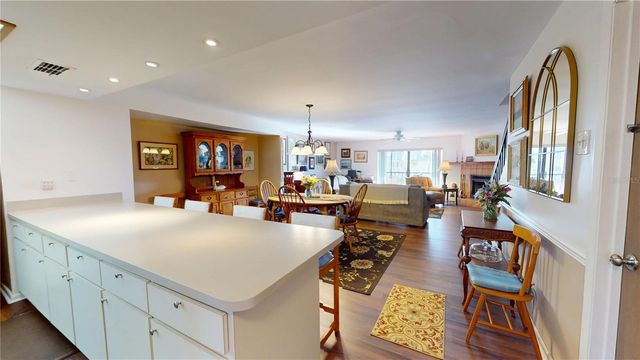 12485 2ND STREET E C103, Treasure Island, FL 33706