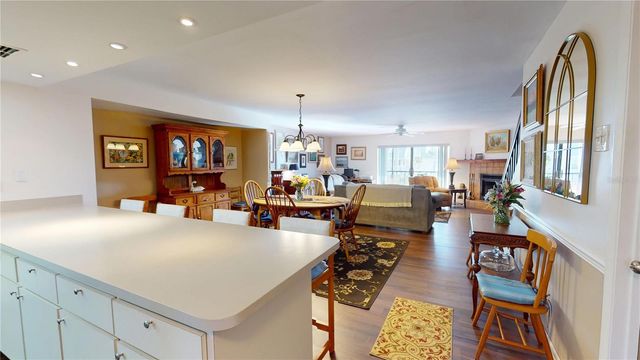 12485 2ND STREET E C103, Treasure Island, FL 33706