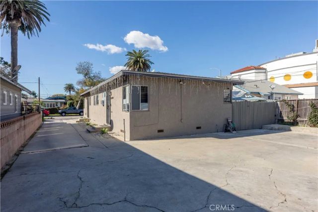 1056 Junipero, Long Beach, CA 90804