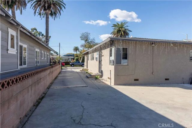 1056 Junipero, Long Beach, CA 90804