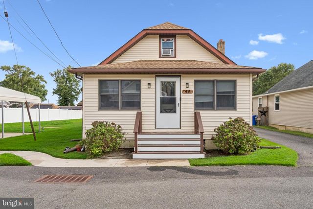44 DELAWARE AVE, Salem, NJ 08079