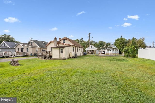 44 DELAWARE AVE, Salem, NJ 08079