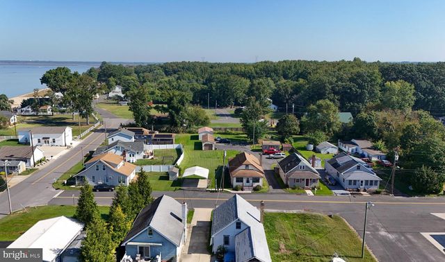 44 DELAWARE AVE, Salem, NJ 08079