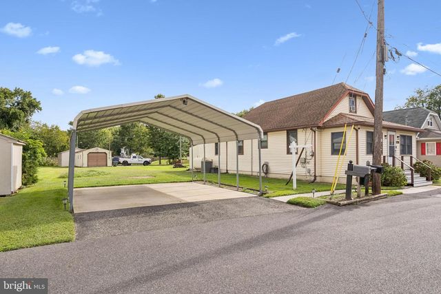 44 DELAWARE AVE, Salem, NJ 08079
