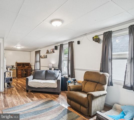 44 DELAWARE AVE, Salem, NJ 08079