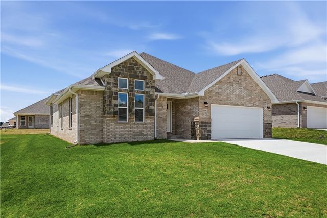 5109 Vista Avenue, Springdale, AR 72762