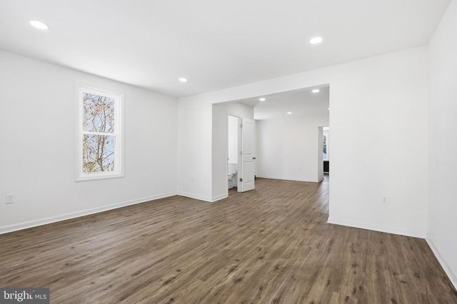 24 MAPLE TER, Clifton Heights, PA 19018