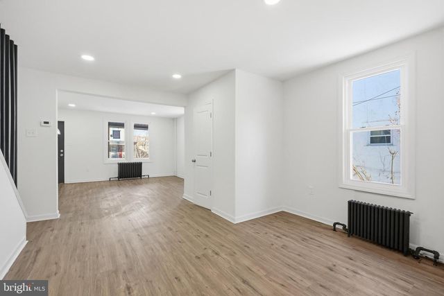 24 MAPLE TER, Clifton Heights, PA 19018