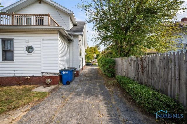 1513 Waverly Avenue, Toledo, OH 43607