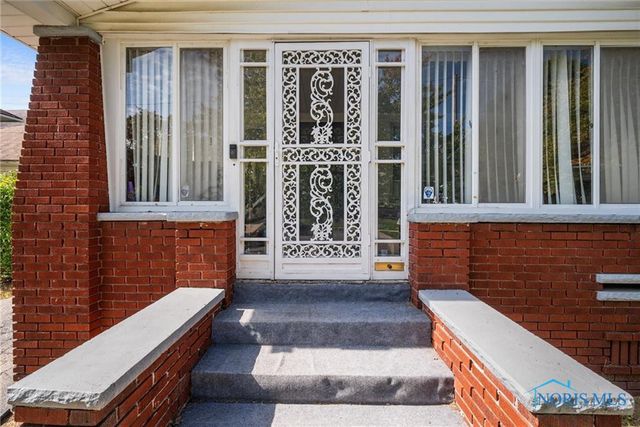 1513 Waverly Avenue, Toledo, OH 43607