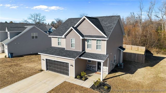 380 Leach Creek Drive, Raeford, NC 28376
