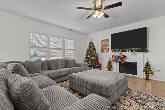 380 Leach Creek Drive, Raeford, NC 28376