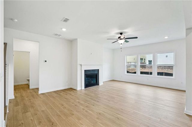 5456 Hargrove Way, Flowery Branch, GA 30542