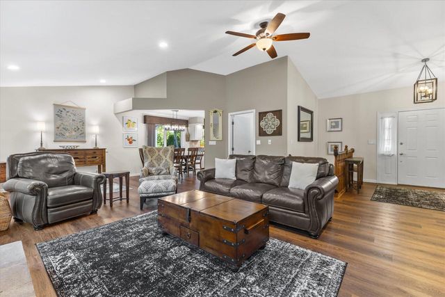 8601 221st AVENUE, Salem, WI 53168