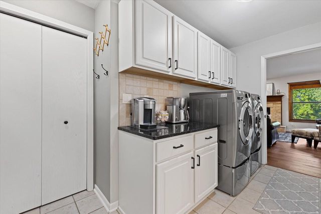 8601 221st AVENUE, Salem, WI 53168