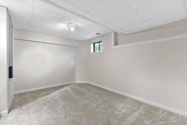 8601 221st AVENUE, Salem, WI 53168
