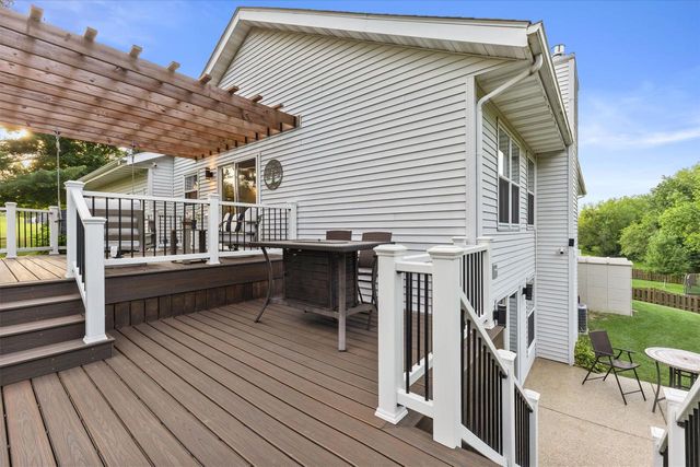 8601 221st AVENUE, Salem, WI 53168