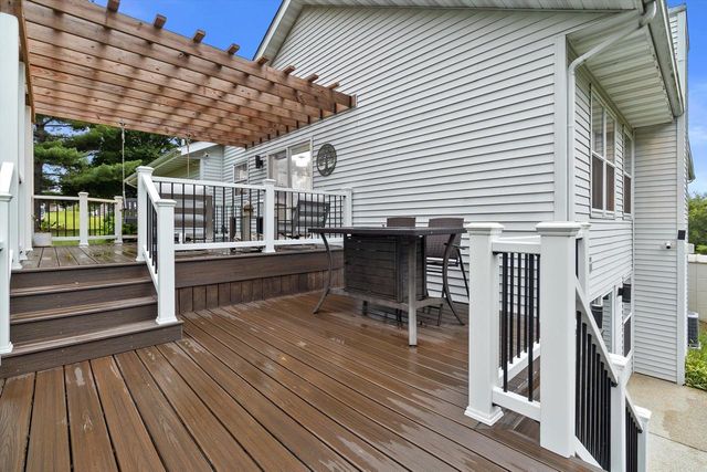 8601 221st AVENUE, Salem, WI 53168