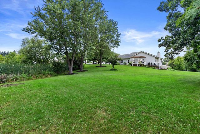 8601 221st AVENUE, Salem, WI 53168