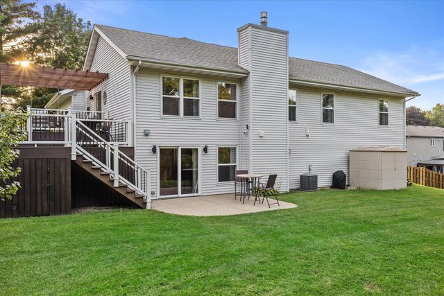8601 221st AVENUE, Salem, WI 53168