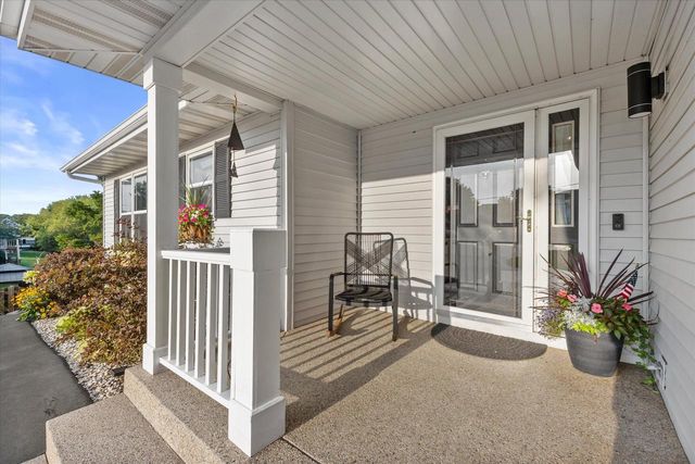 8601 221st AVENUE, Salem, WI 53168