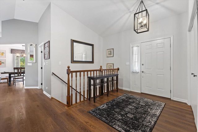 8601 221st AVENUE, Salem, WI 53168