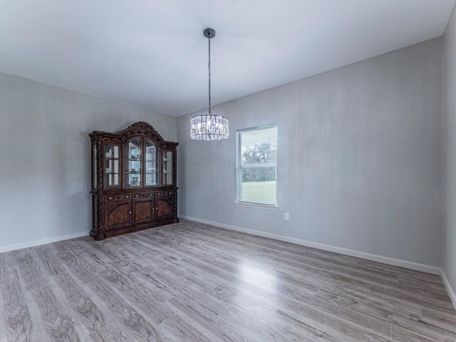 1597 County Road 314, Lexington, TX 78947