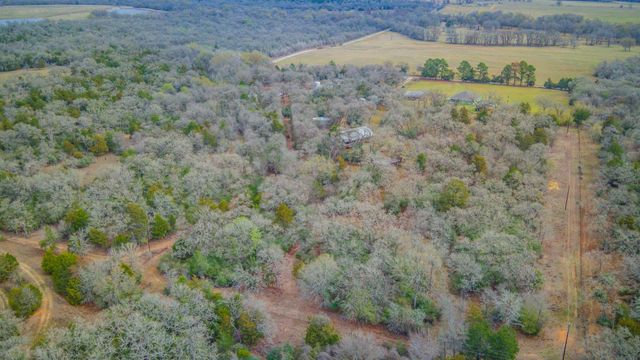 1597 County Road 314, Lexington, TX 78947