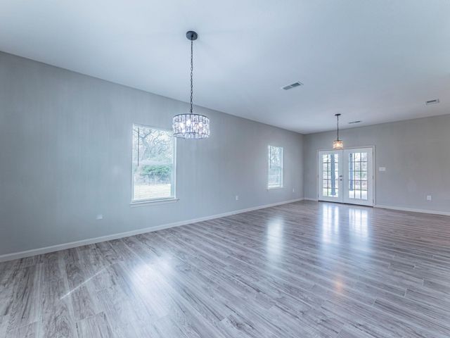 1597 County Road 314, Lexington, TX 78947