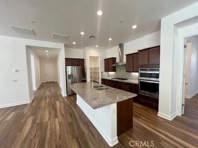24280 Crestley Drive, Corona, CA 92883