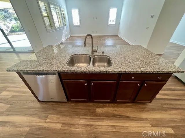 24280 Crestley Drive, Corona, CA 92883