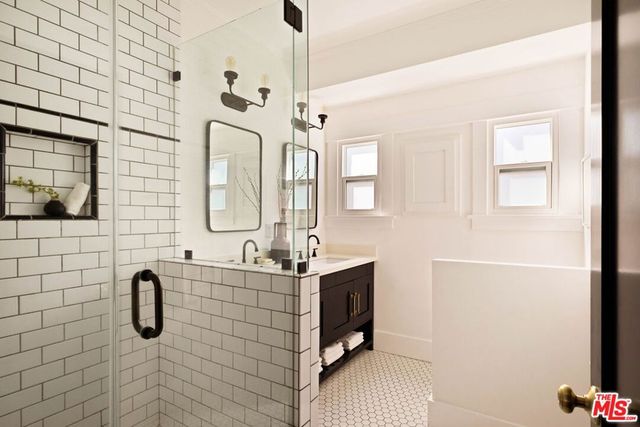 1925 W 41st Street, Los Angeles, CA 90062