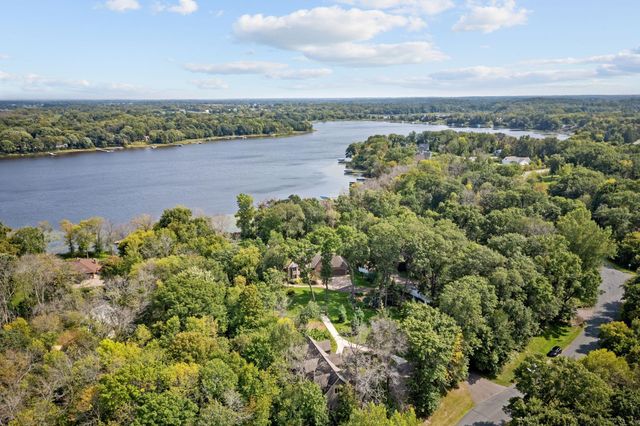 25665 W Comfort Drive, Wyoming, MN 55092