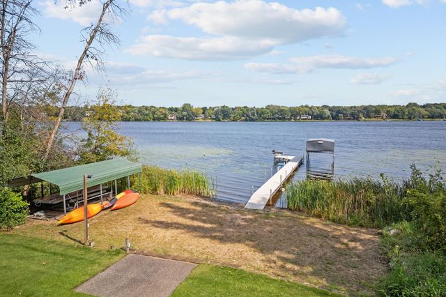 25665 W Comfort Drive, Wyoming, MN 55092