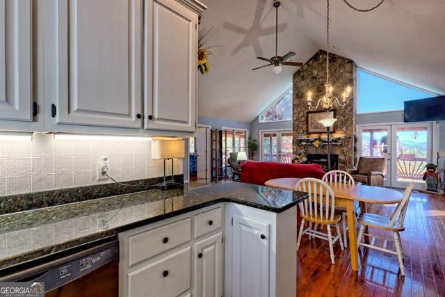 4749 Timberline Sunset Drive, Young Harris, GA 30582