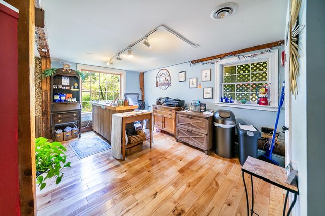 5677 Main Street, Waitsfield, VT 05673