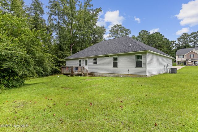 209 Gillcrest Court, Jacksonville, NC 28540