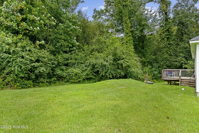 209 Gillcrest Court, Jacksonville, NC 28540