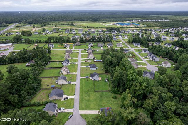209 Gillcrest Court, Jacksonville, NC 28540