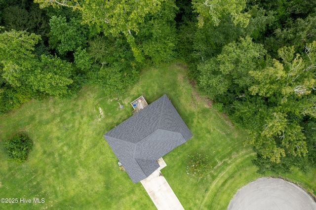 209 Gillcrest Court, Jacksonville, NC 28540