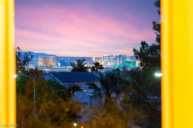 855 Binbrook Drive, Henderson, NV 89052
