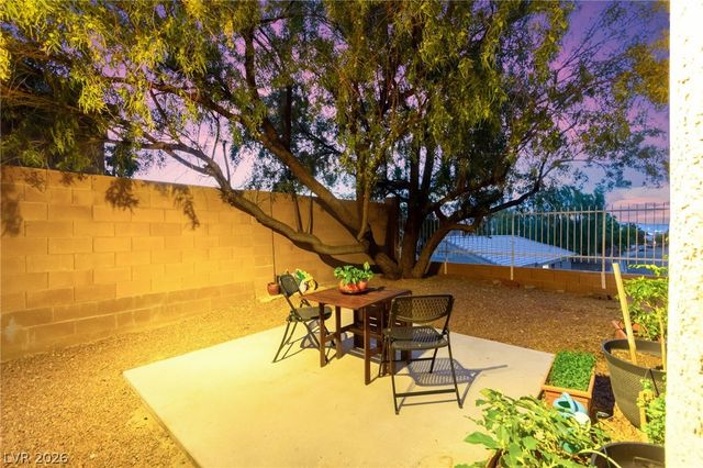 855 Binbrook Drive, Henderson, NV 89052